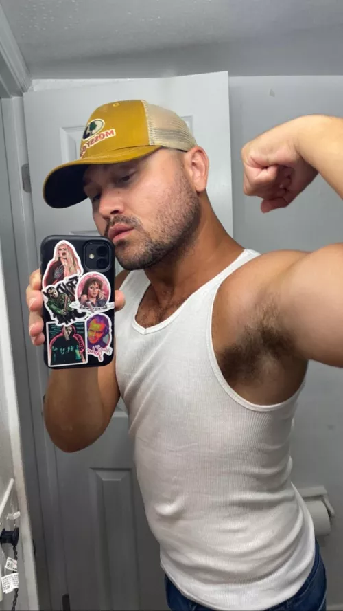 29. HMU if you like my hairy pits.