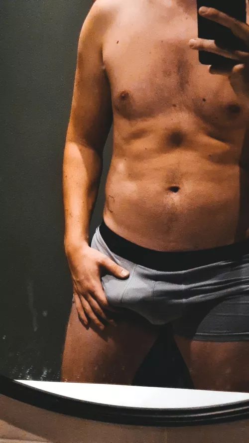 Anyone who would take care of morning wood 🪵