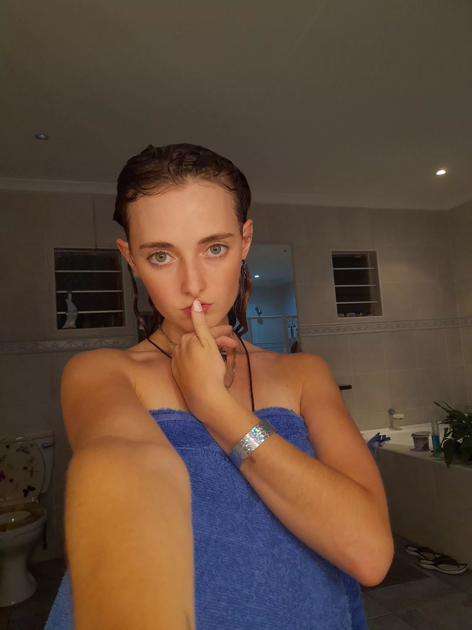 Being sexy without being vulgar? Totally my thing, babe F18