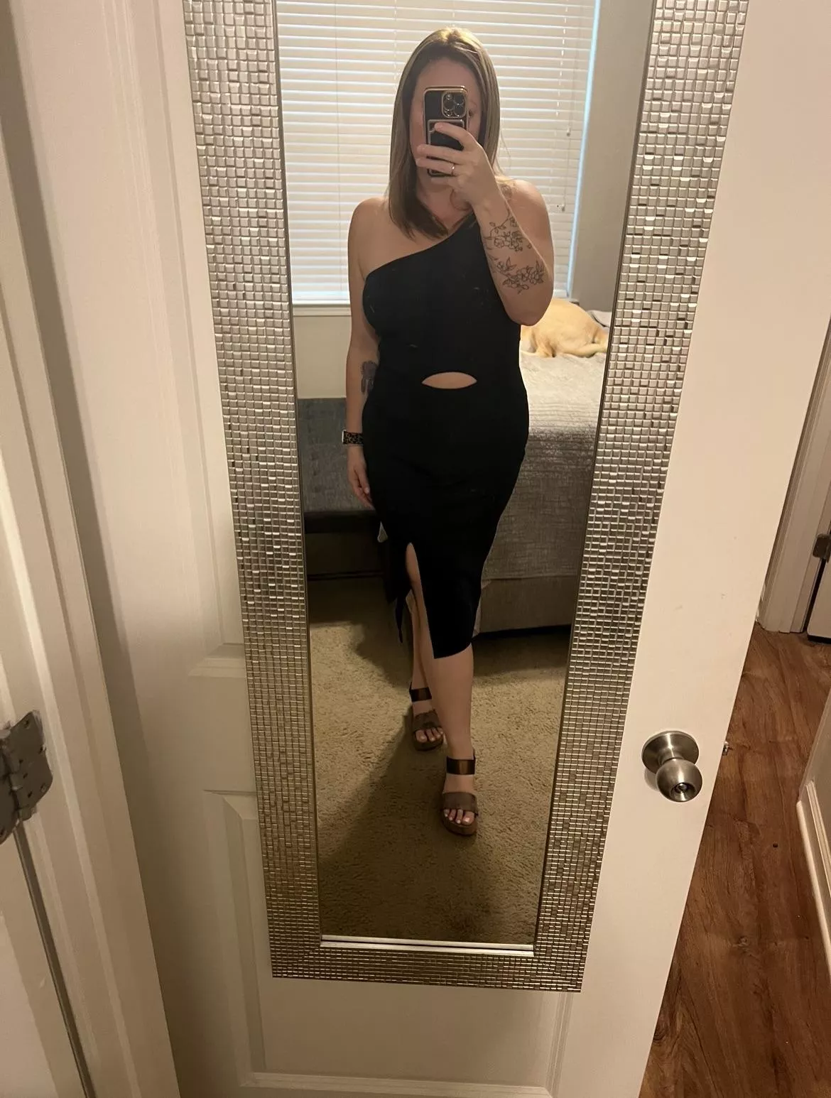 Come check out my IG @Thestacidior to see even more of my natural curves. Link below