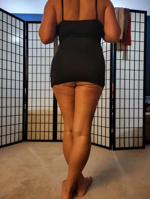 everyone needs a sexy little black dress !!