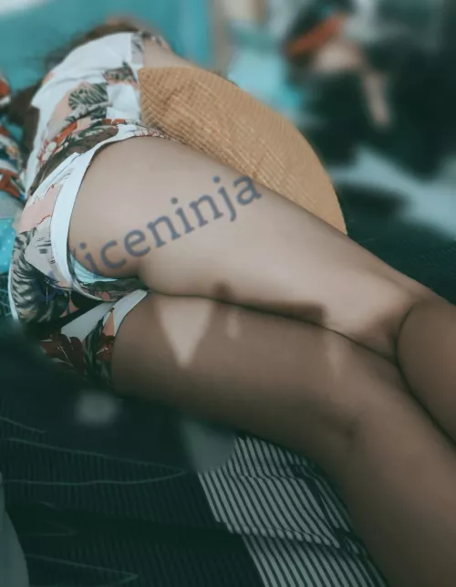 Hubby keeps on taking kinda mild shots like this whenever I'm asleep.. never (f)ails...