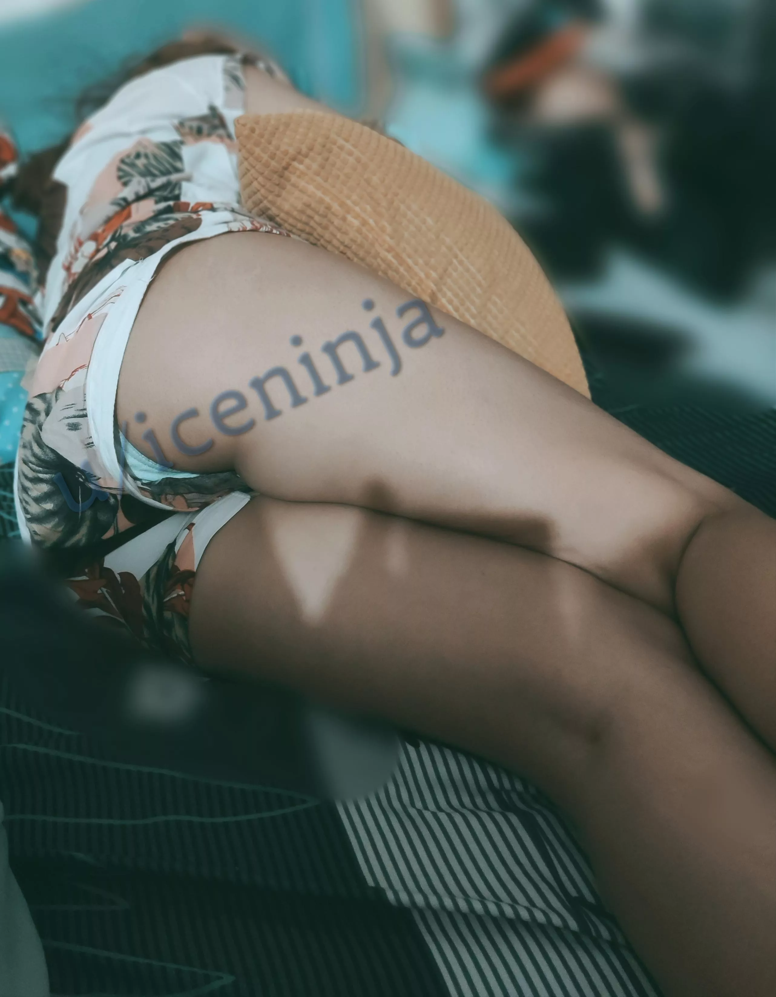 Hubby keeps on taking kinda mild shots like this whenever I'm asleep.. never (f)ails...