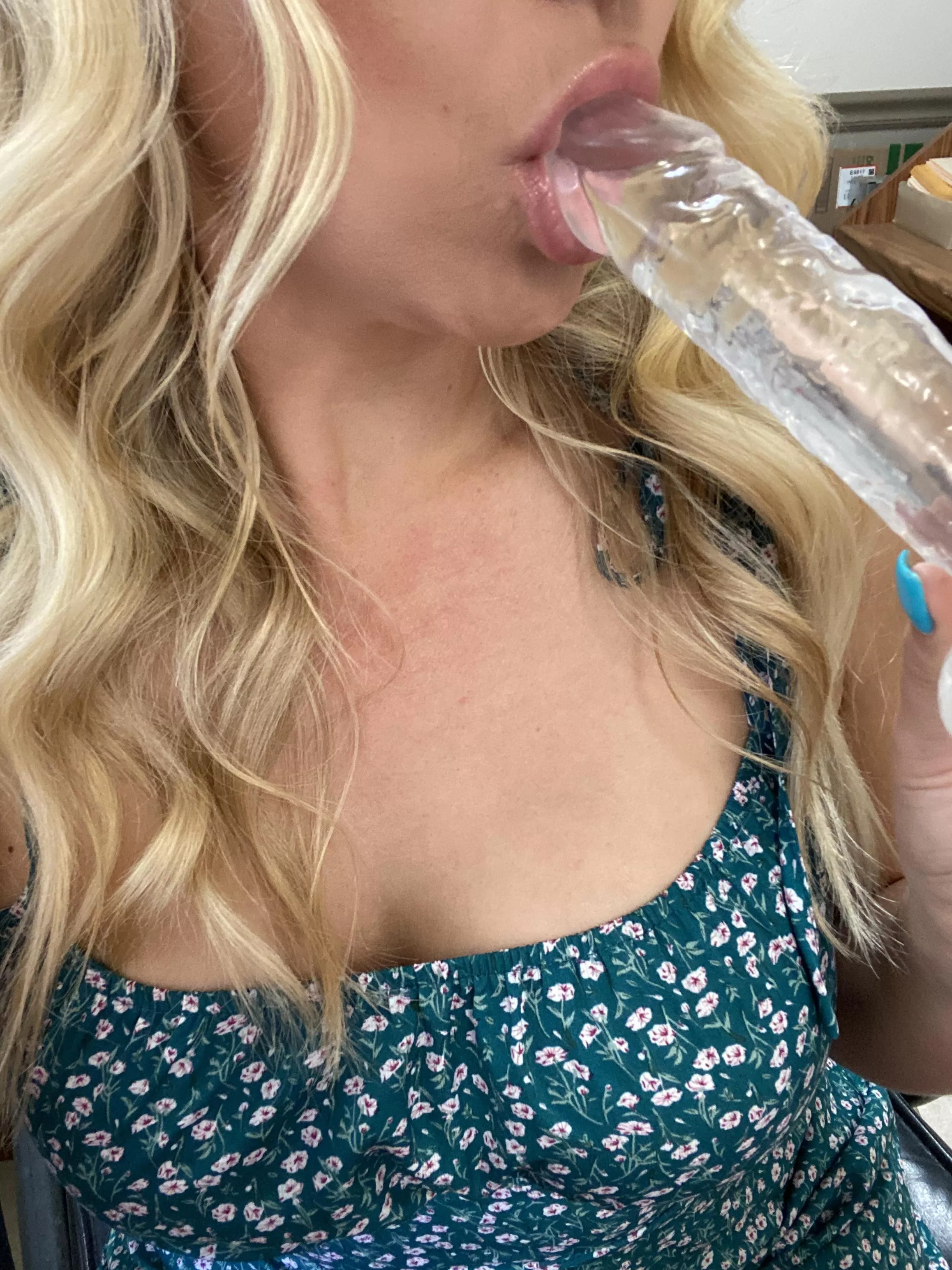 I’d love to suck you