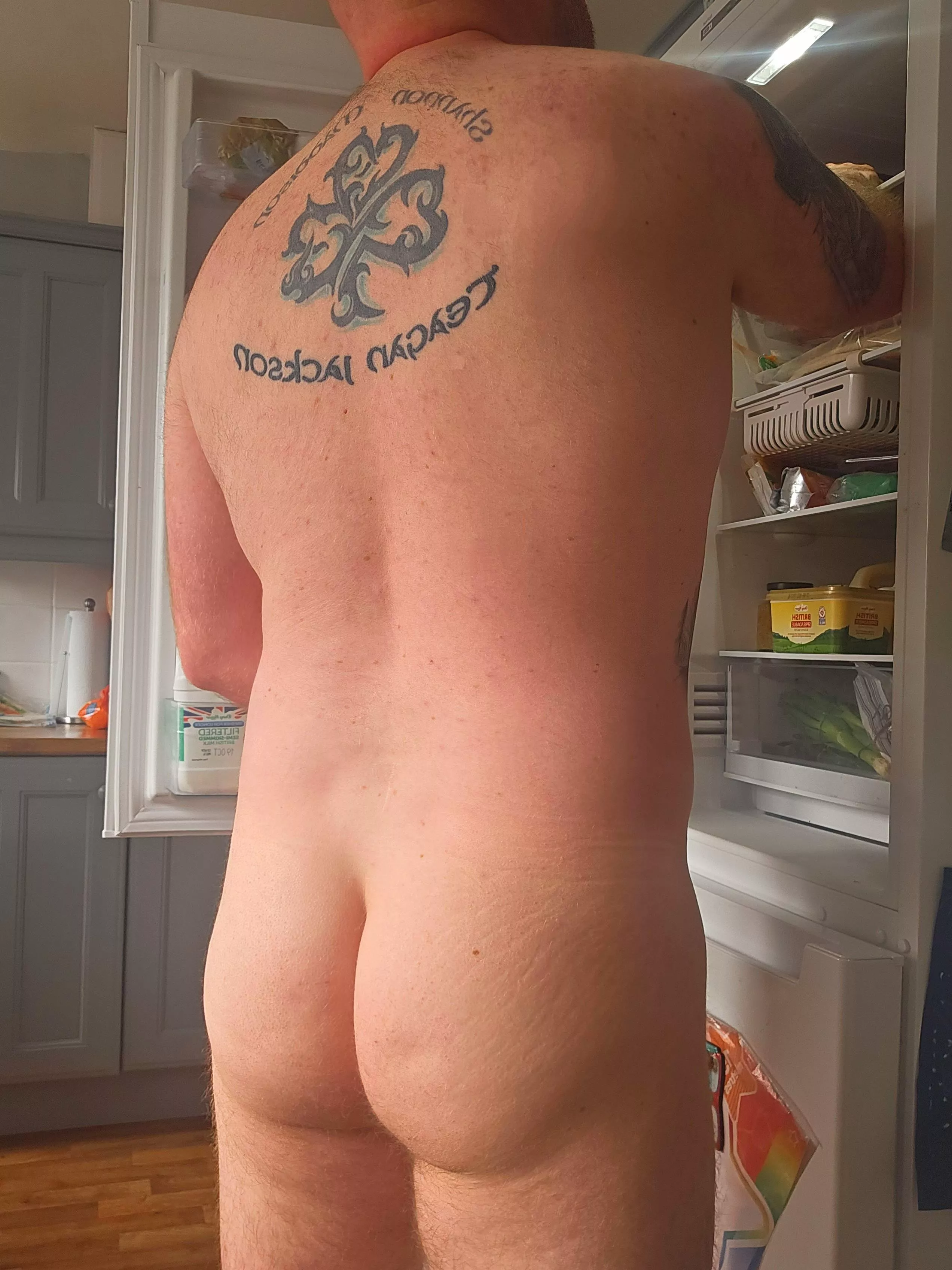 I'm feeling snacky. Have you got anything I can eat??? [37]