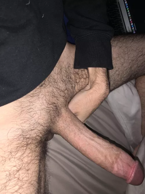 I'm the biggest of anyone I know😅🙈