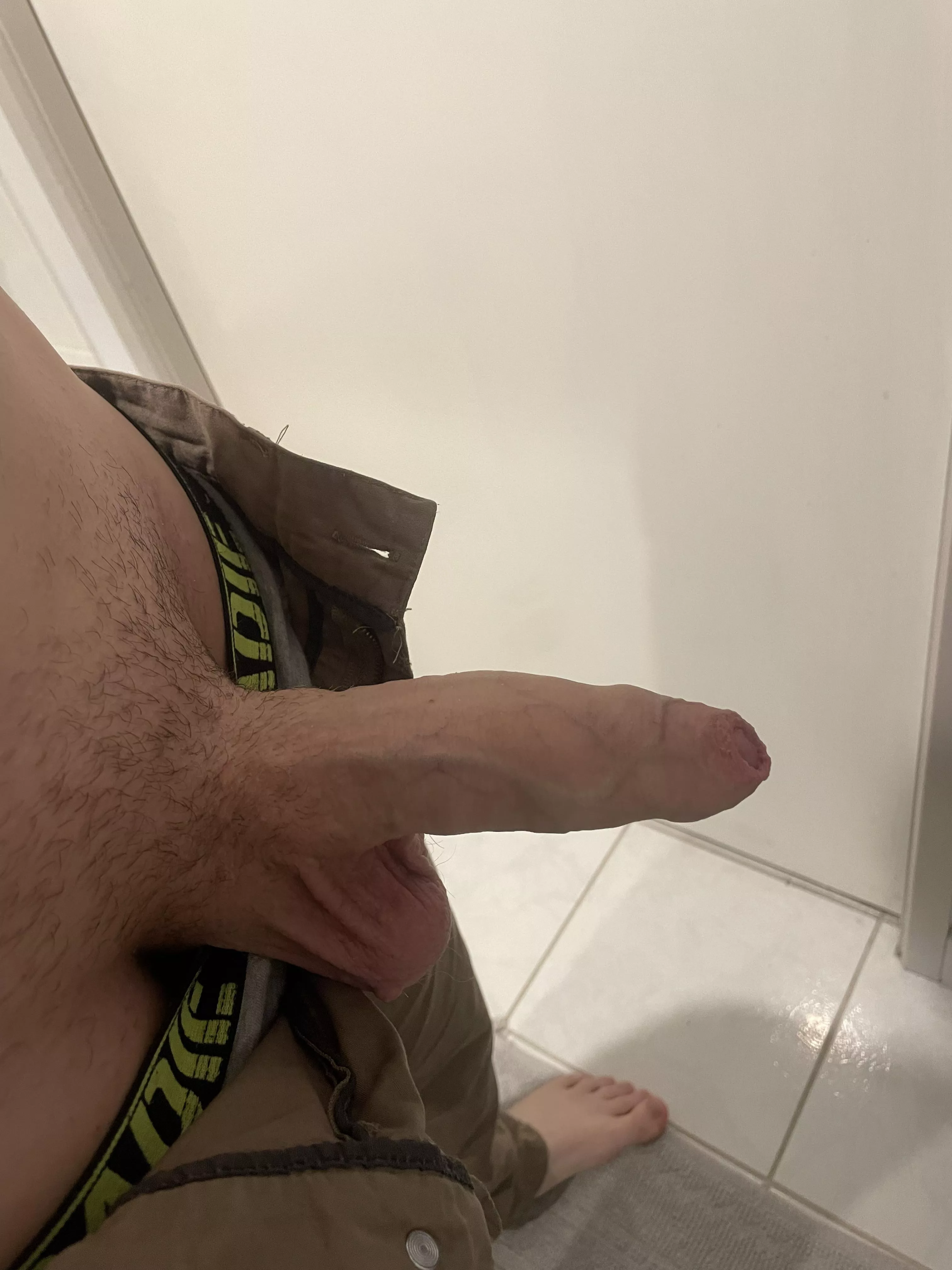 I’m told I can cum a lot.. want to see?