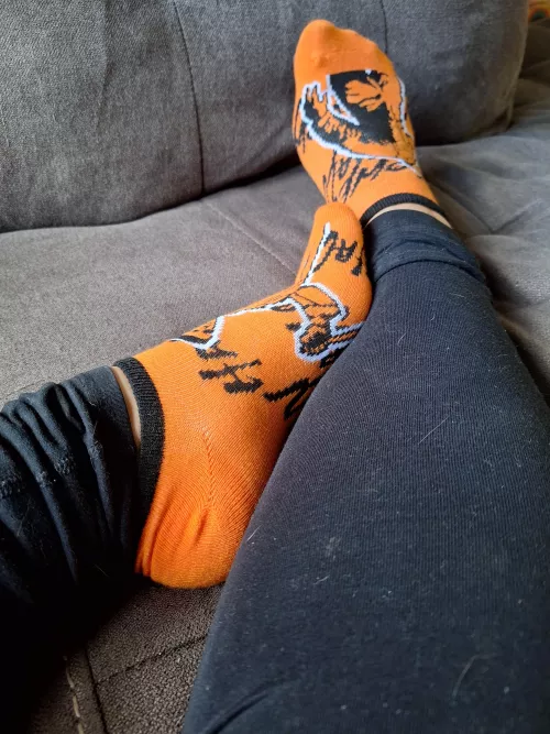Let's get these Halloween socks nice and smelly ✨️