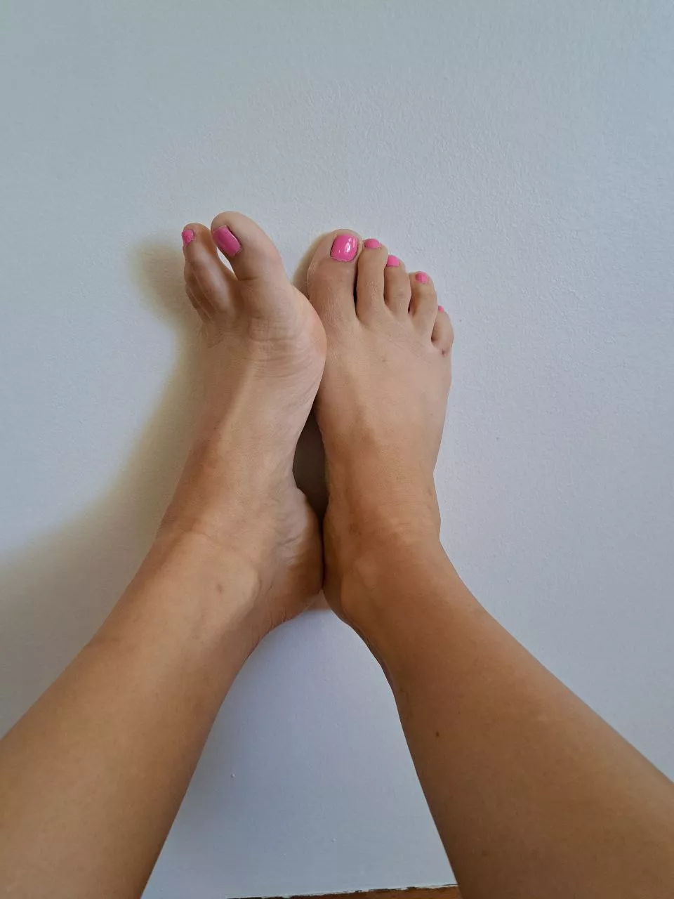 some girls like being chocked... i like my ankles being grabbed... we just not the same Lol