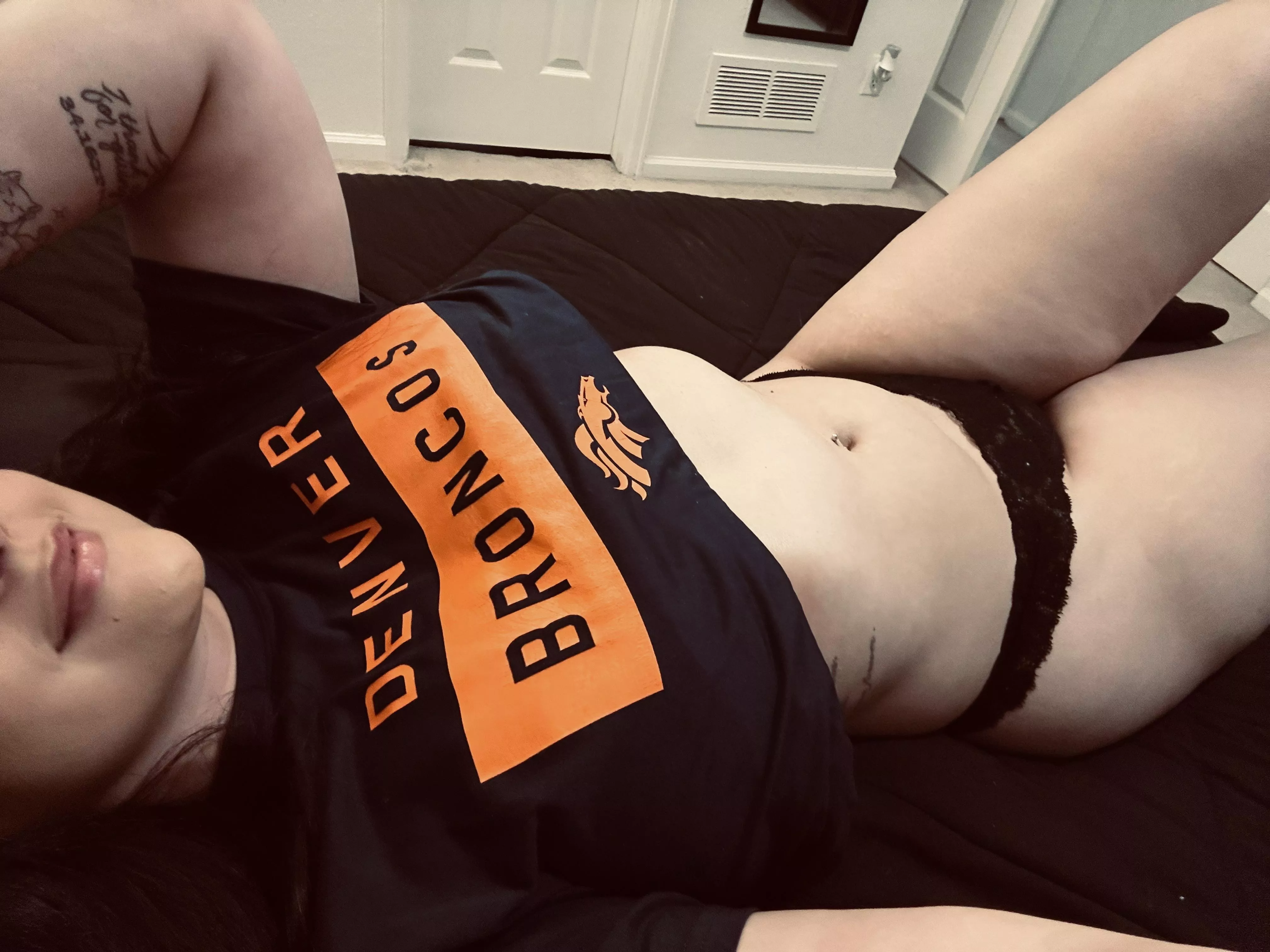 Best part about Thursday nights 🧡🏈