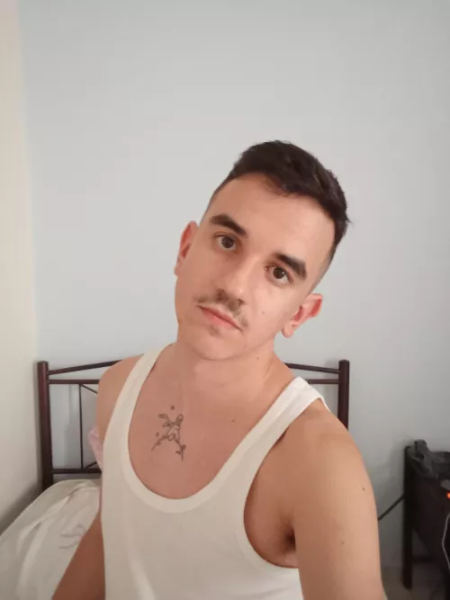 Do I have a good face? I feel insecure (bdd TW)