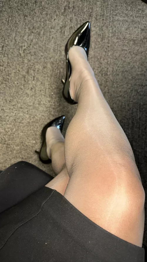 Do you like the wrinkles in my pantyhose?