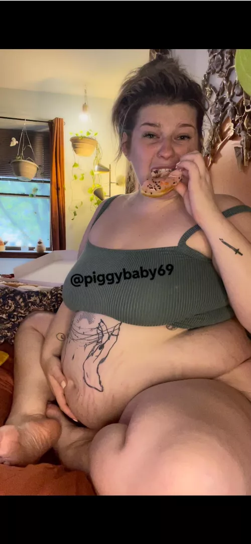 I did nothing but eat and play with my asshole today