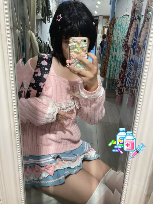 like my outfit? 💗