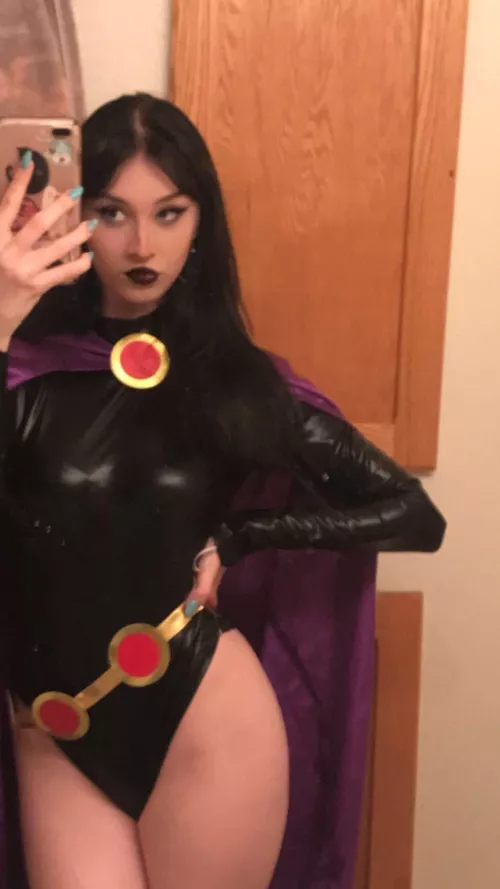 raven cosplay!