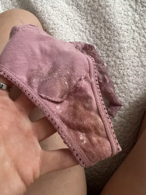 [Uk] Seller 🇬🇧 25F 💋 Dm for menu or to see my panty drawer