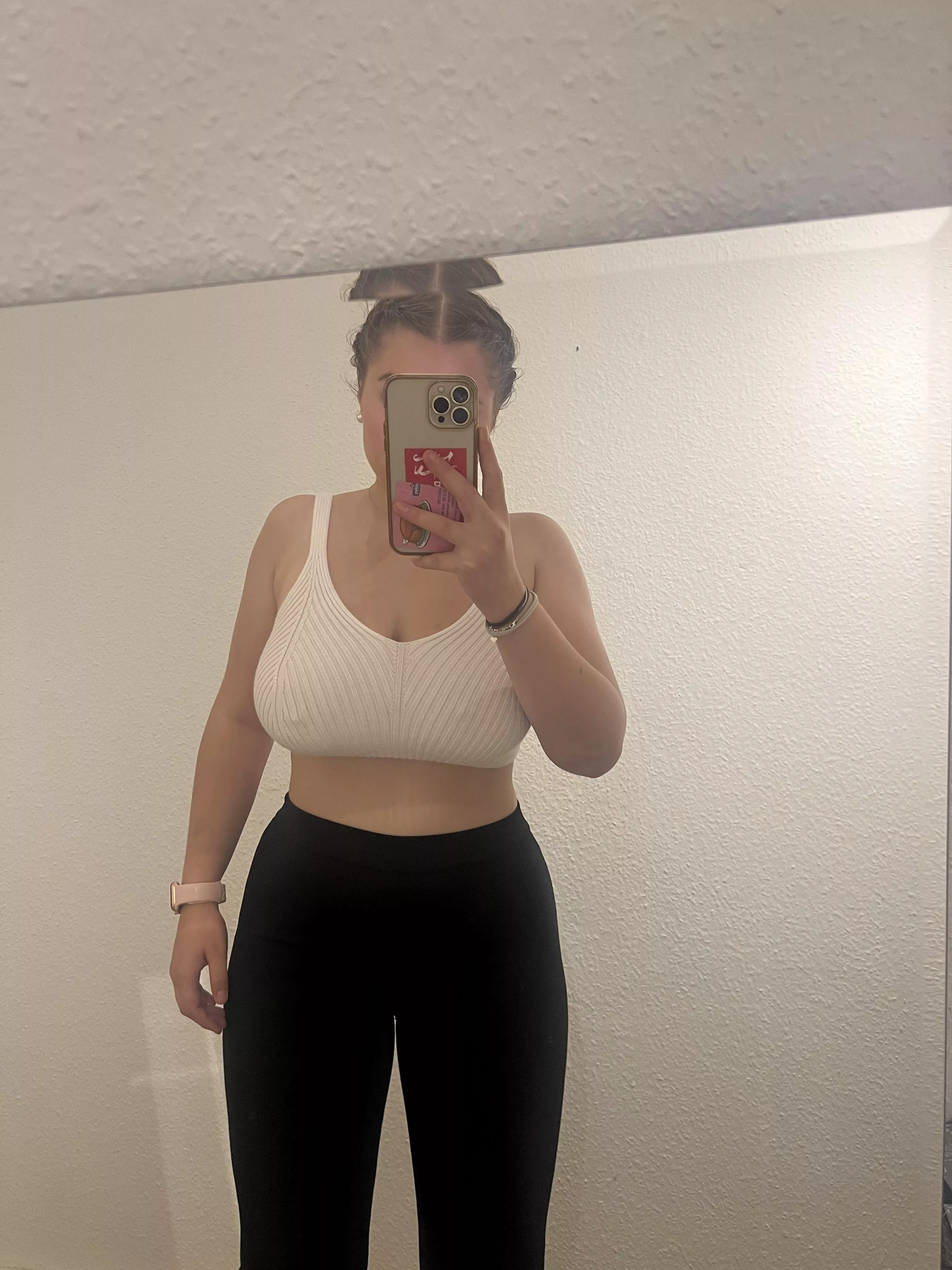 you see my nipples🙊🙂