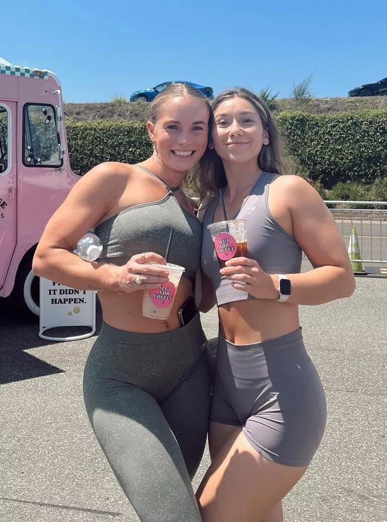 2 fit babes