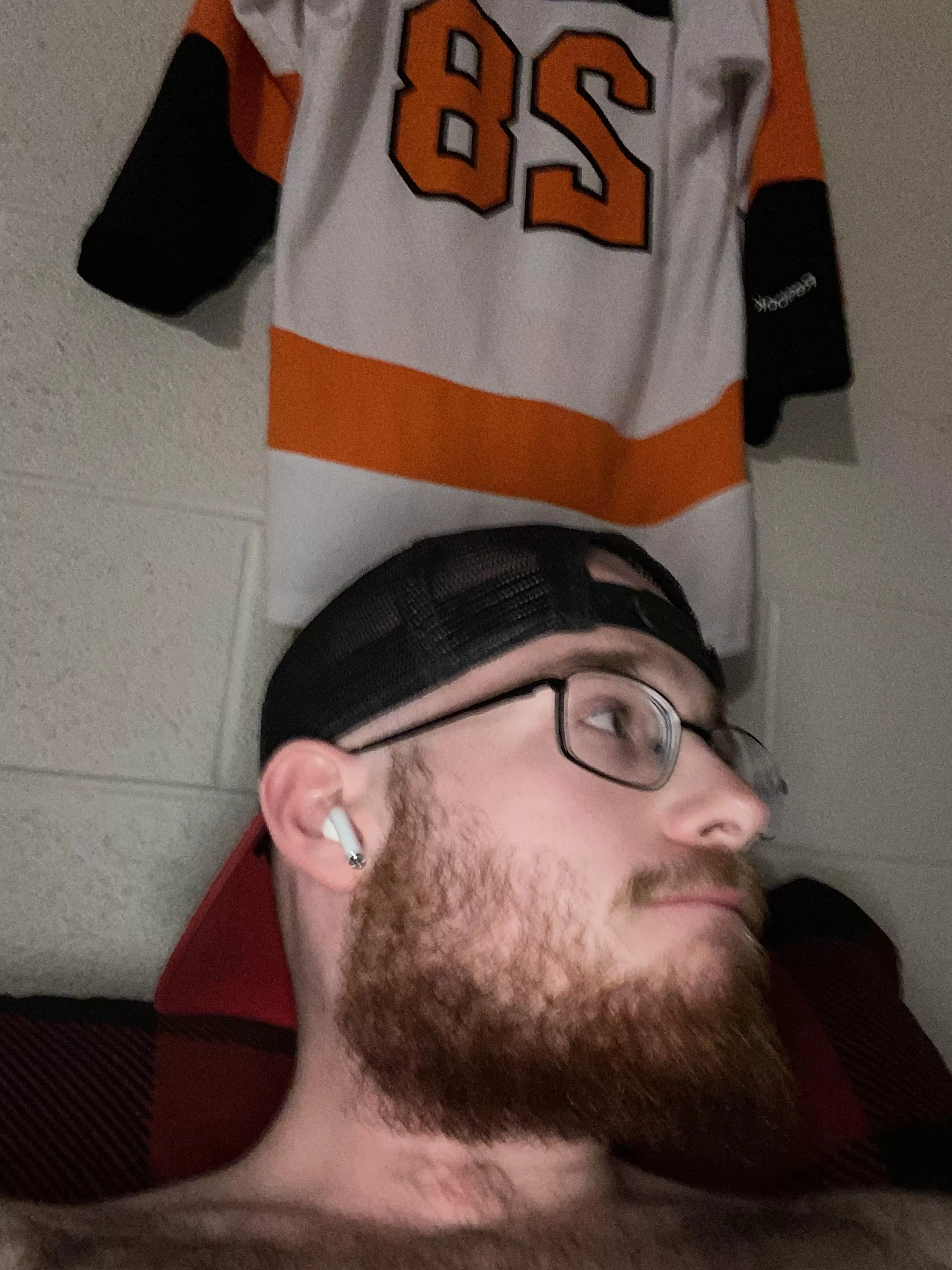 Any dudes wanna hangout