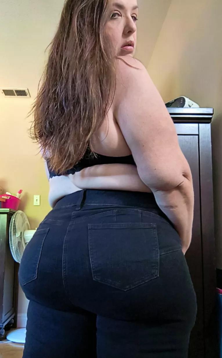 Caught you looking 😏