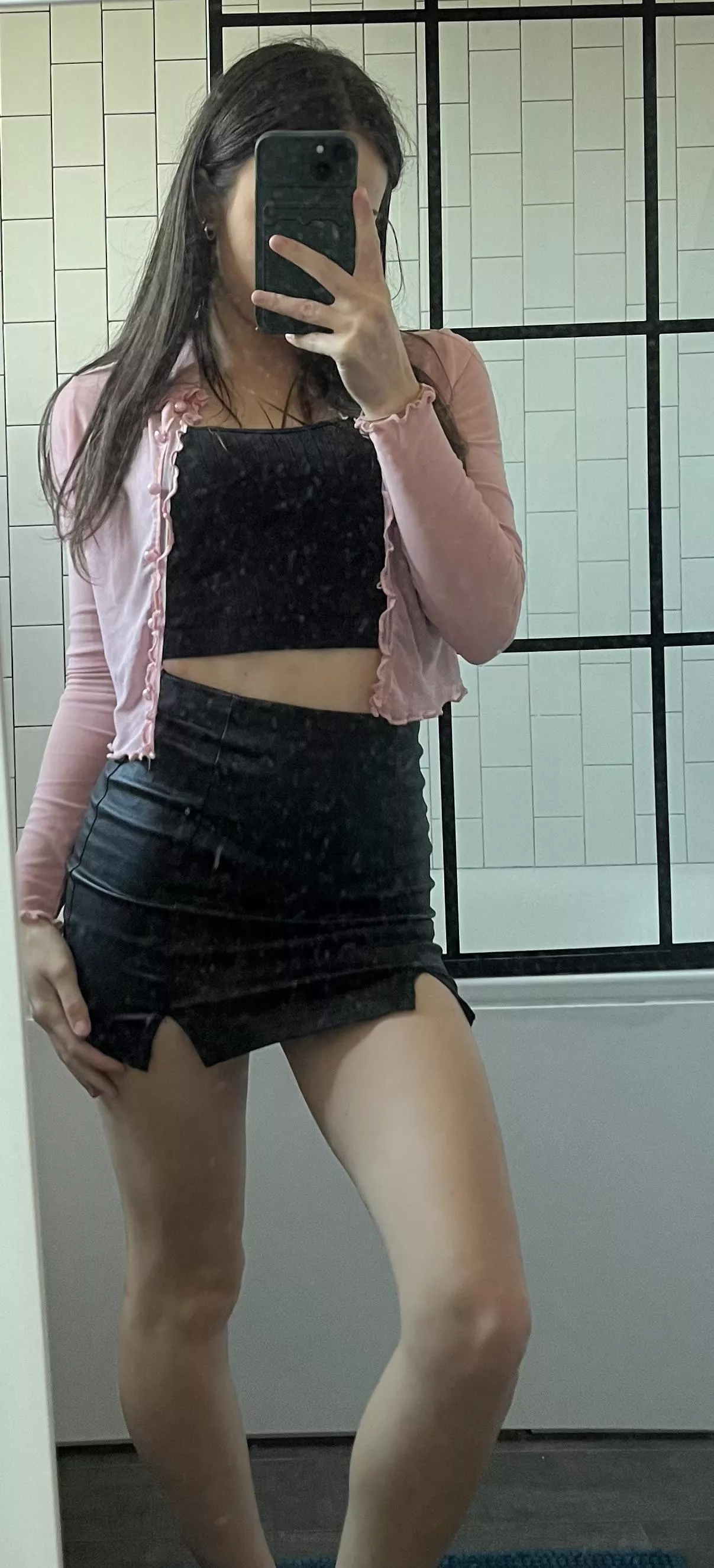 Do you like my cropped top?