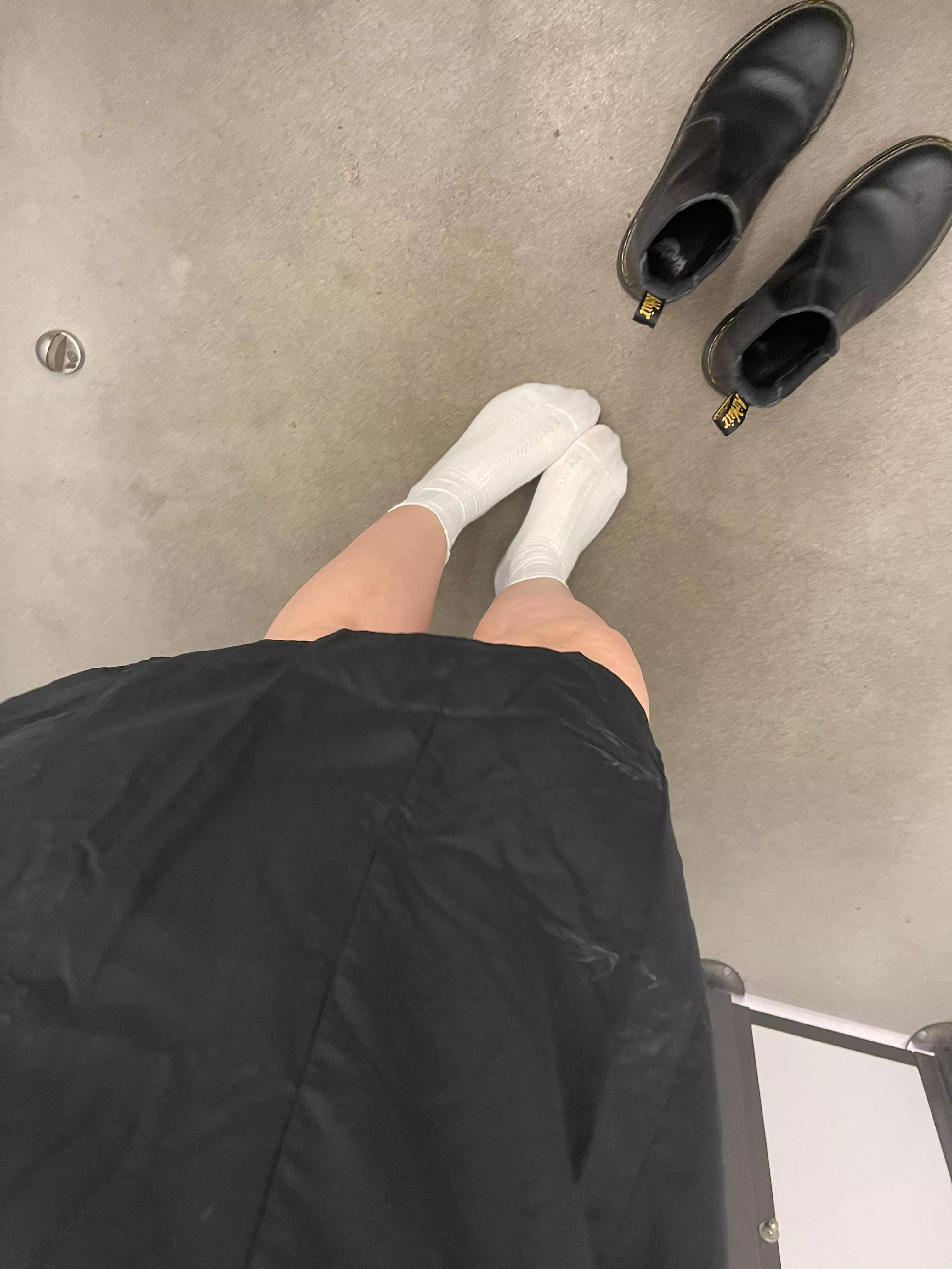 if you cum in my socks I would still walk in it all day 🖤