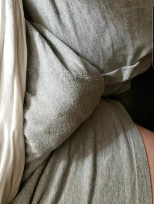 Just took off my pants after work.