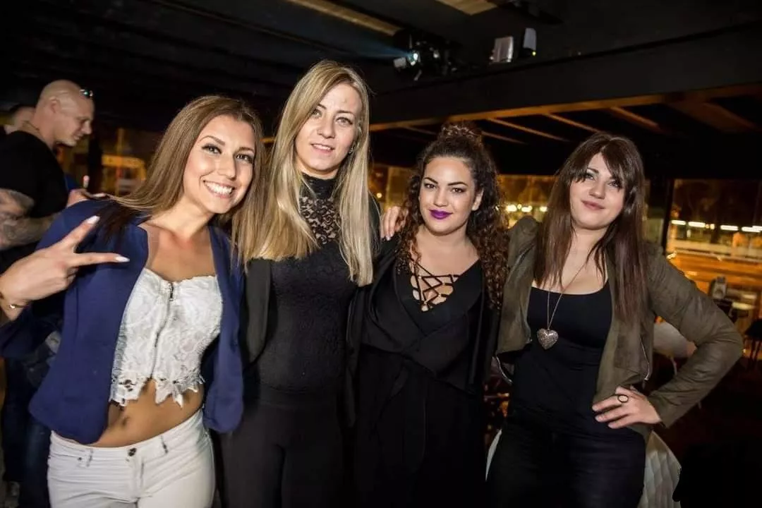 Party girls. Which would you prefer? [4]