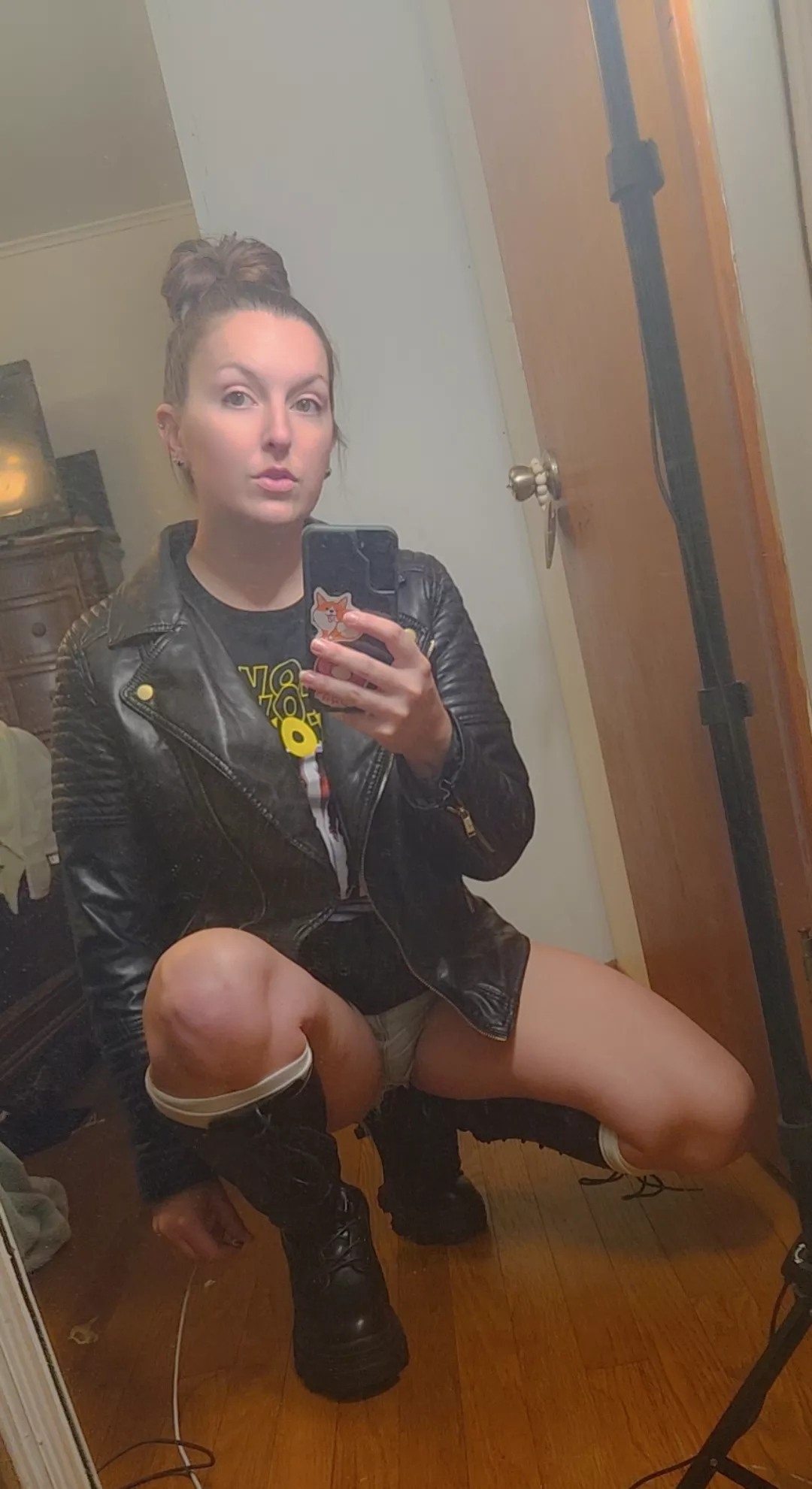 These fucking boots are everything🩷