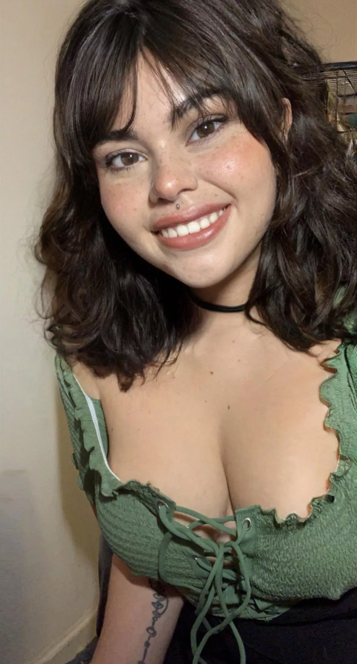 This top could come untied so easily lol