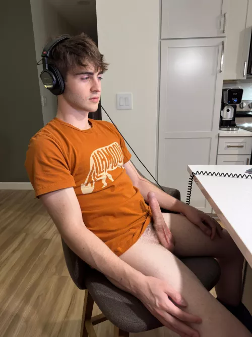 Would you suck it while I game?