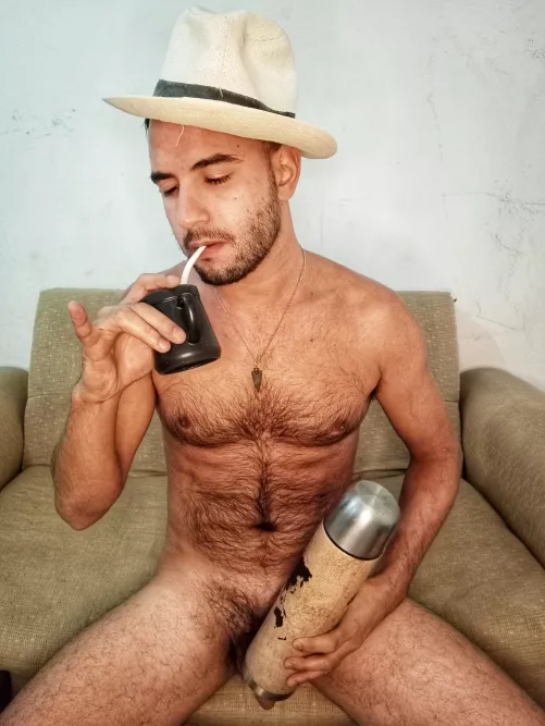 Does anyone want a mate? 🇦🇷🧉🔥