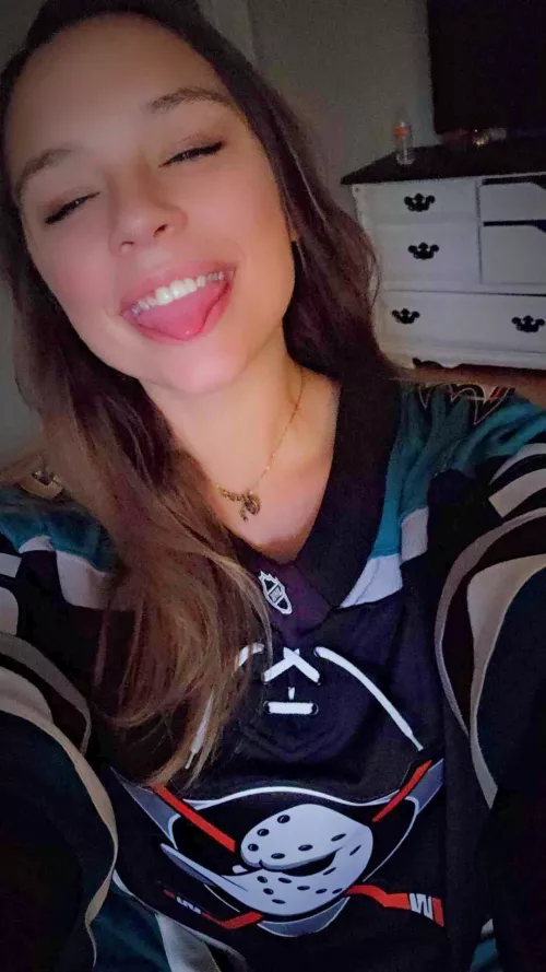 Ducks game tonight, after the rangers game! 😘💕❤️