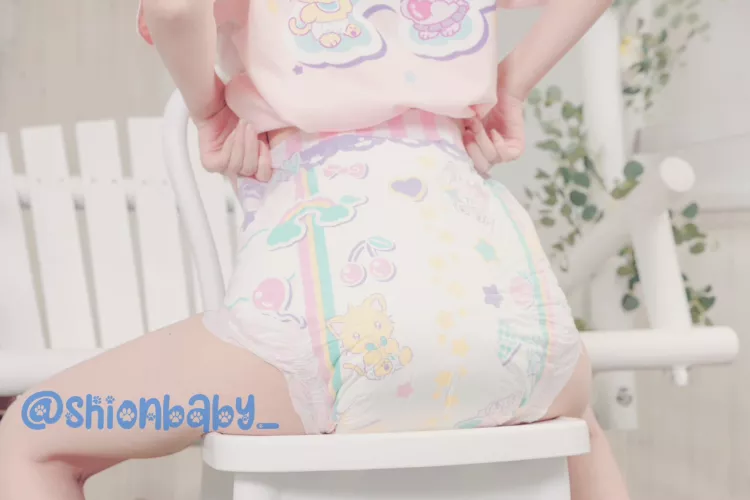 First pictures of the new Omutopia diapers being worn