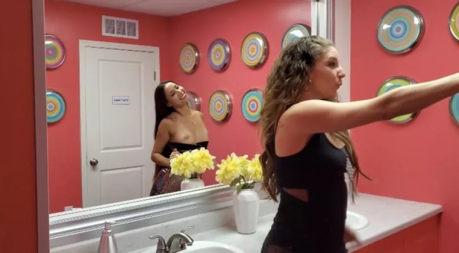 Flashing with my bestie at the museum of selfies(;