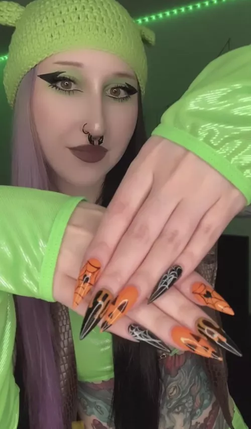 halloween nails 🎃 what do you think?