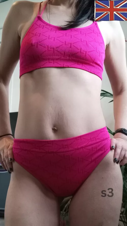 Hey! I'm Louise and I'm a UK based milf. I love knowing what you guys get up to with my panties when you've received them! DM me to book a wear ❤️ £20 Inc [UK] p&p [selling]