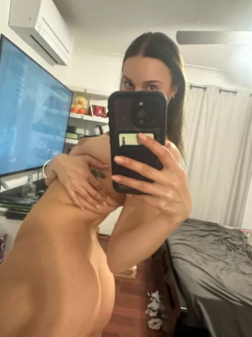 how does my ass look in this photo