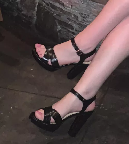 I feel so cute in these heels