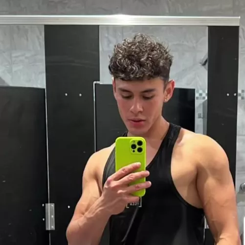 Just looking for some gaming friends 😌