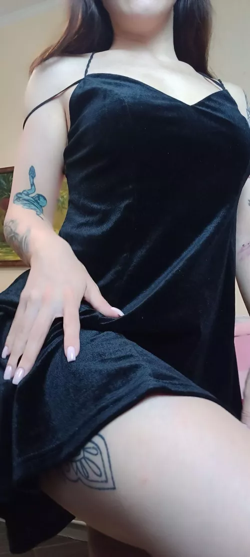 Looking to feed my gf to someone