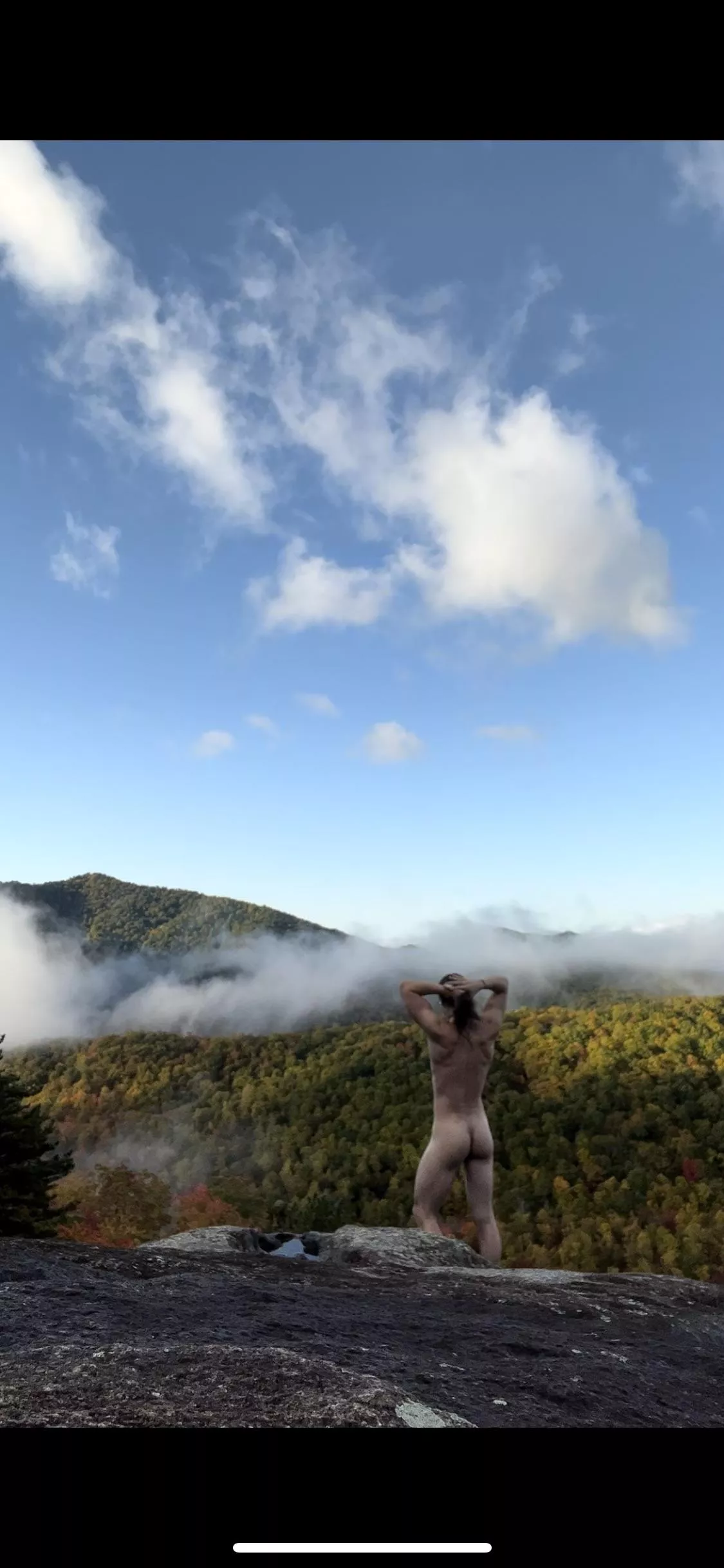 [M] Admiring the turning seasons in the buff