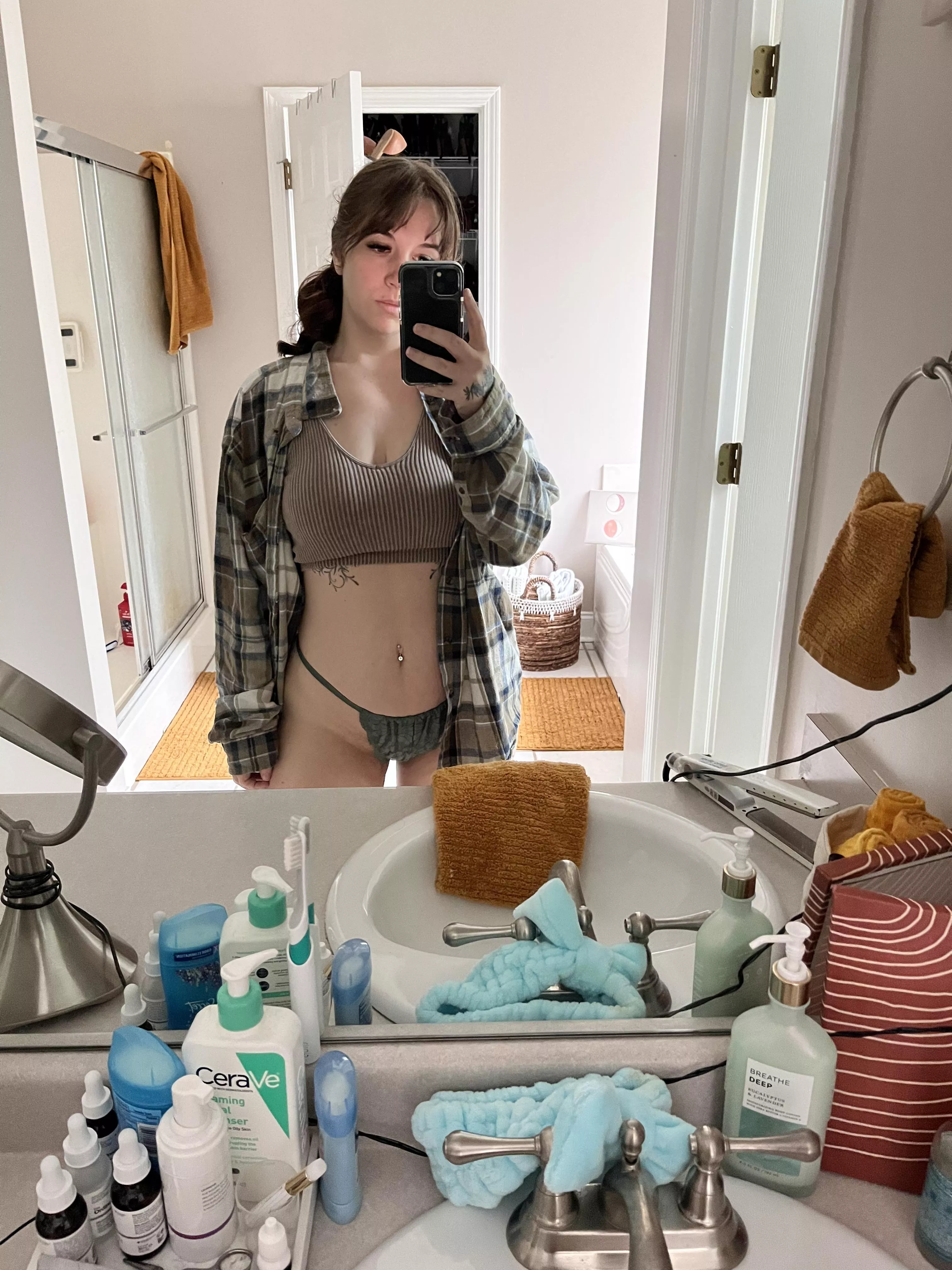 Postpartum lookin right