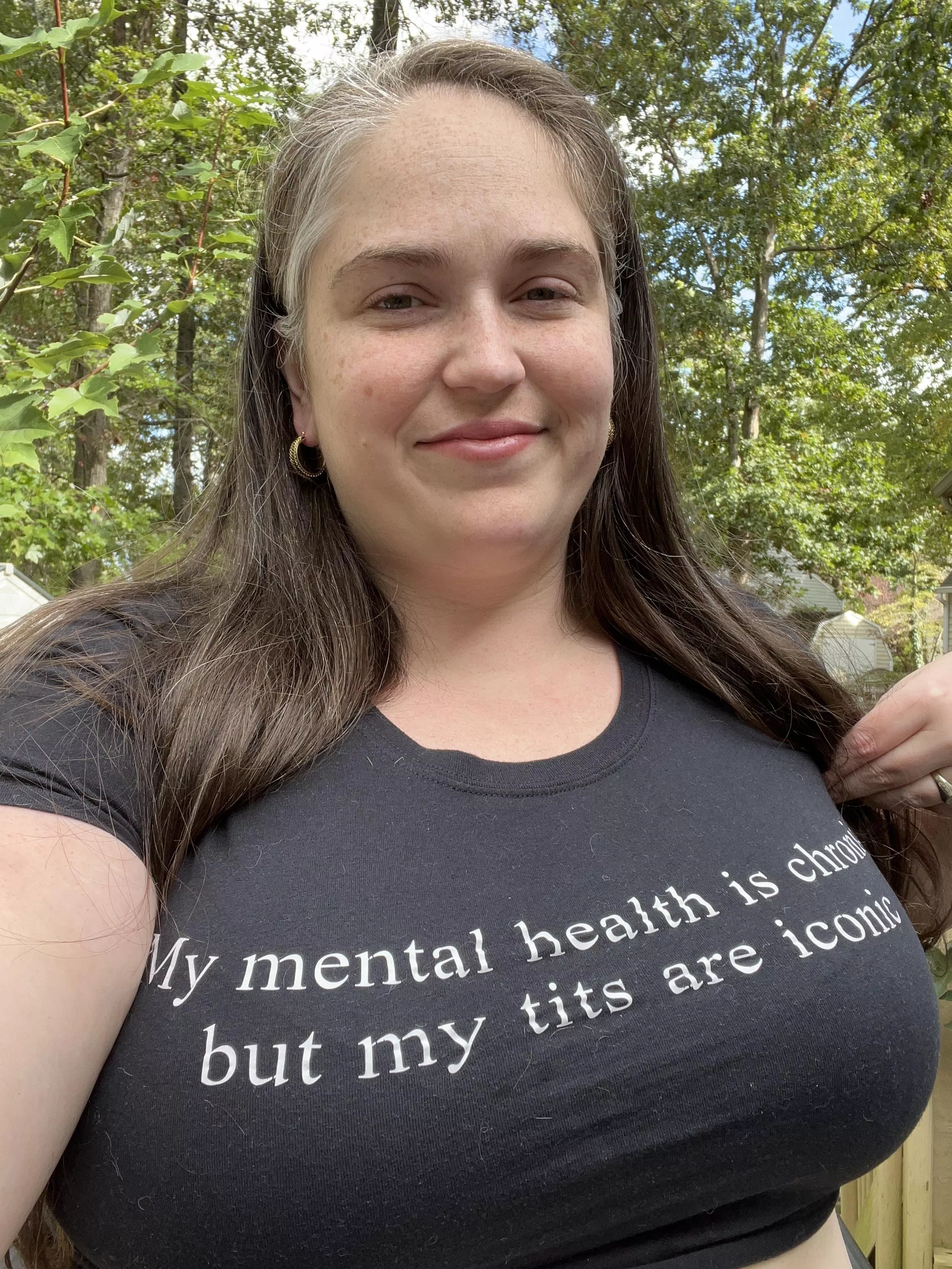 Shirt says: my mental health is chronic, but my tits are iconic 36F