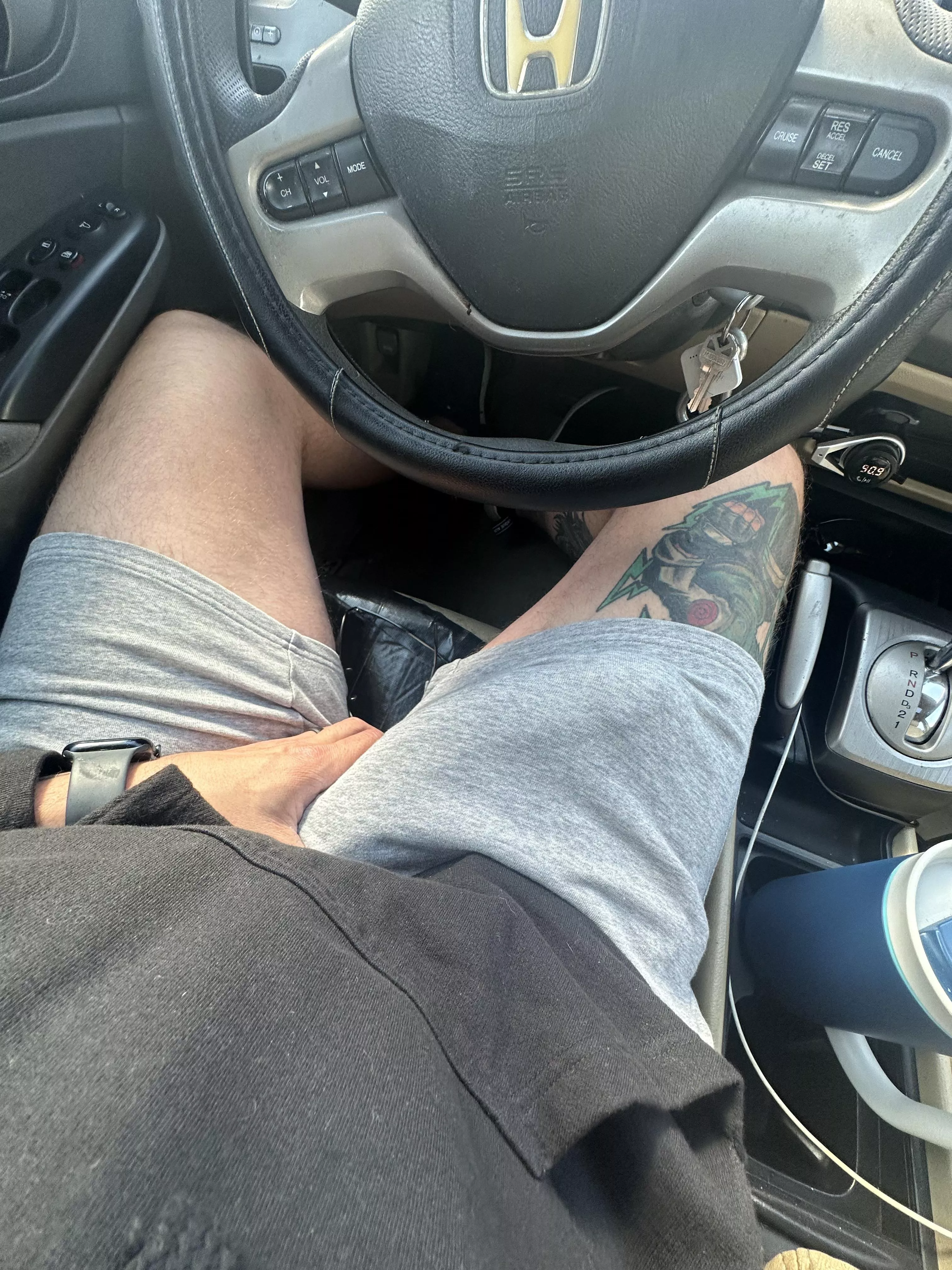 Who knows how to drive stick?