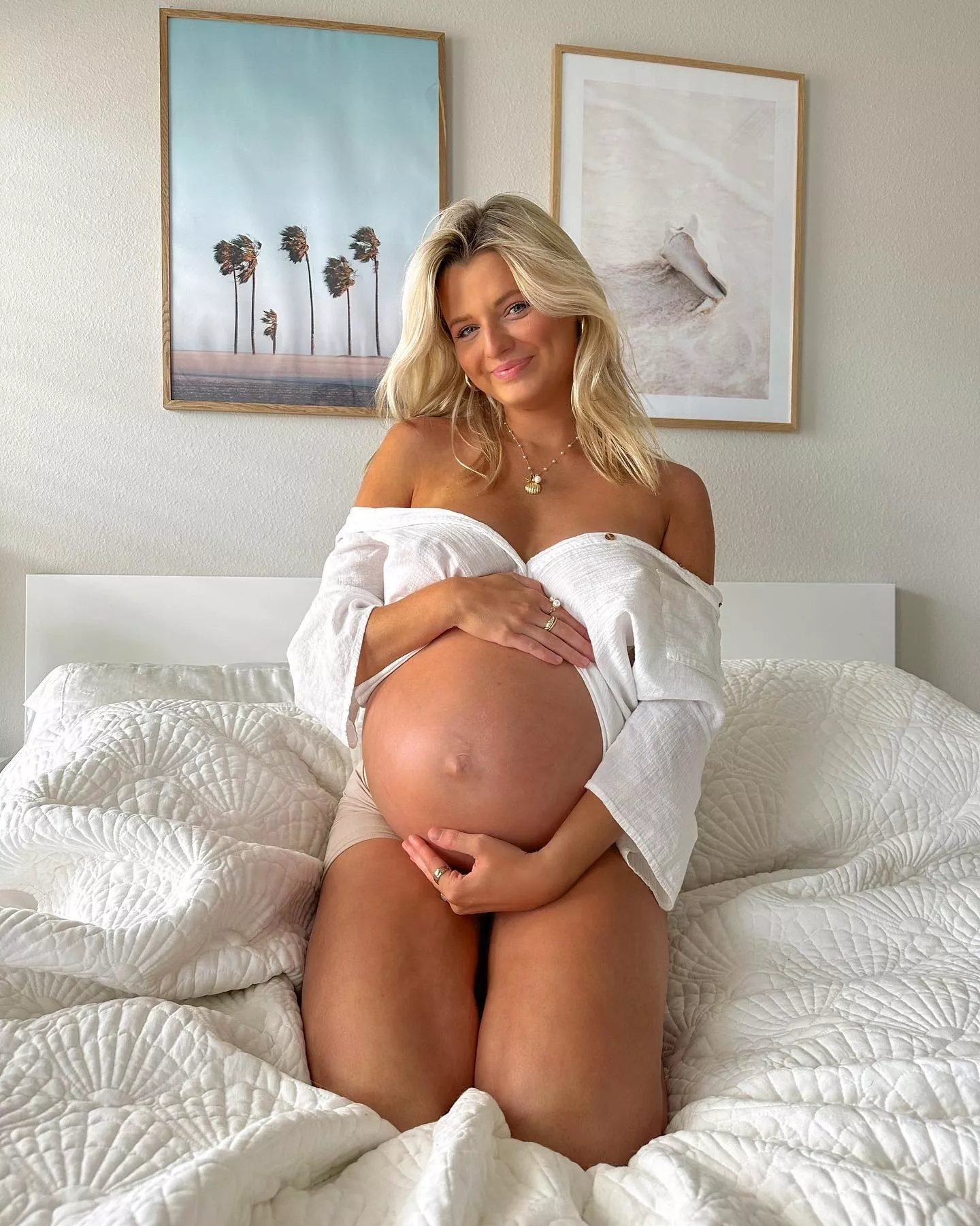 And so she should be! 😍