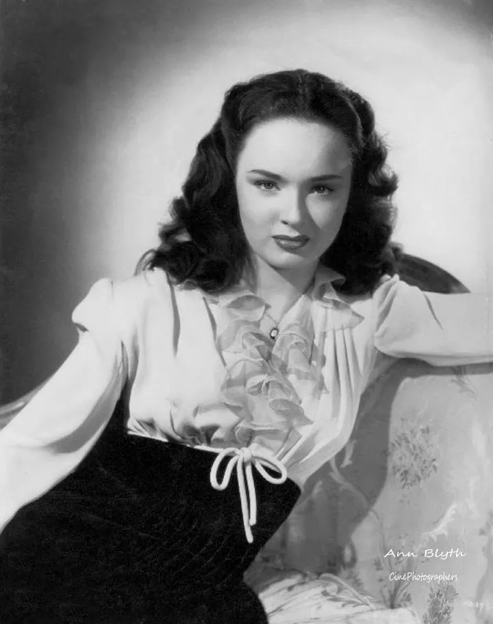 Ann Blyth (1944)