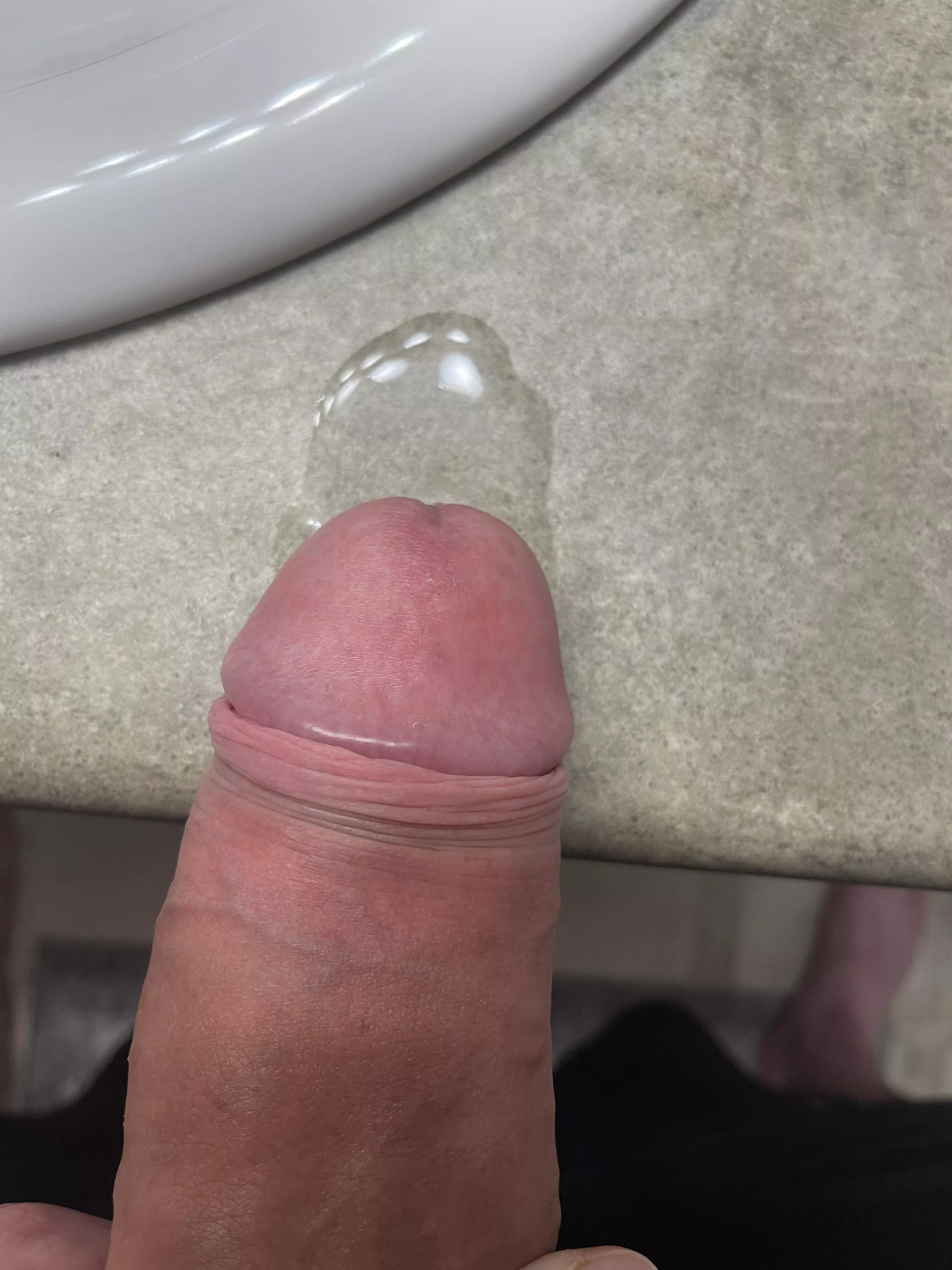 Been on Reddit for 2 hours dripping while edging