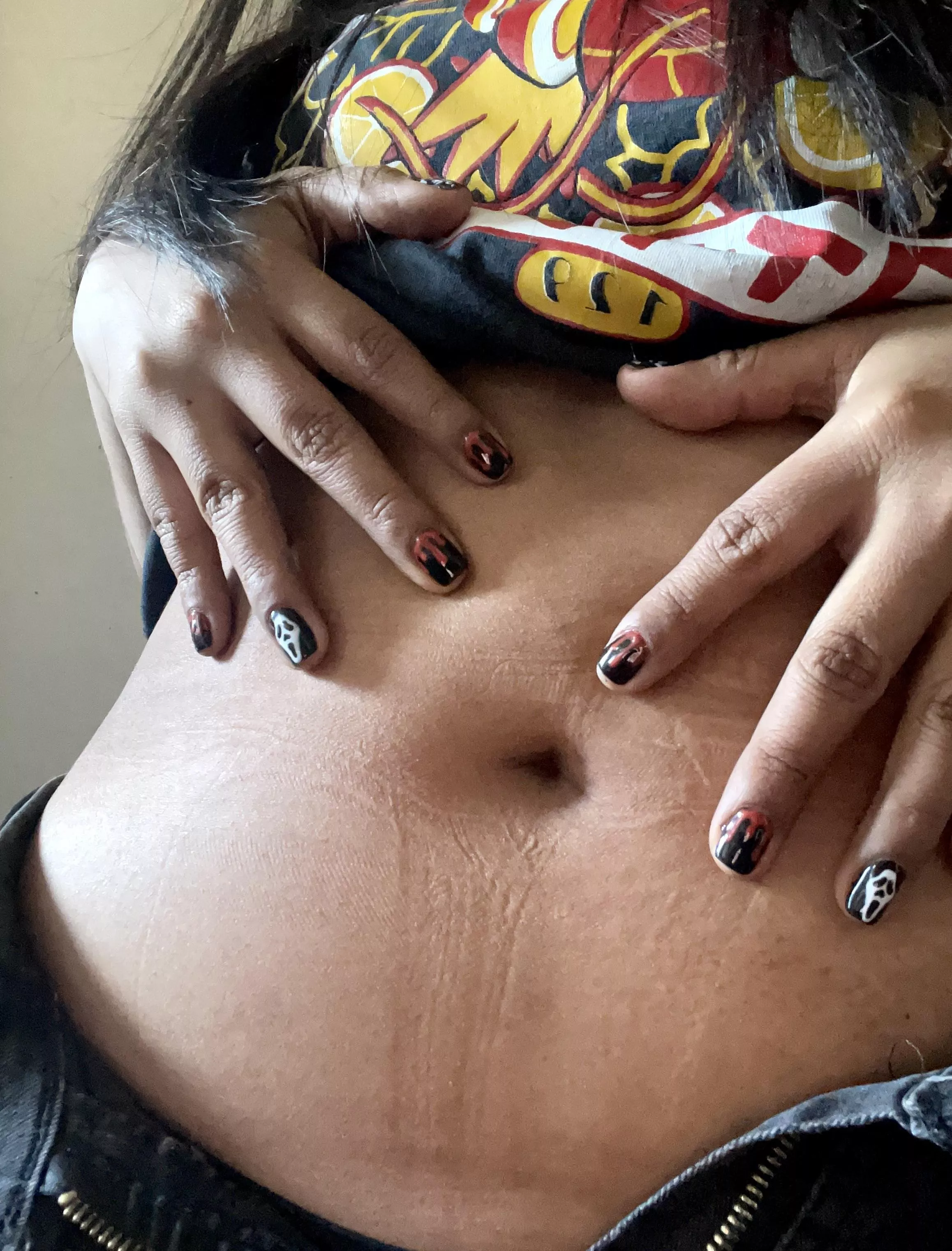 Does my belly button look deep?