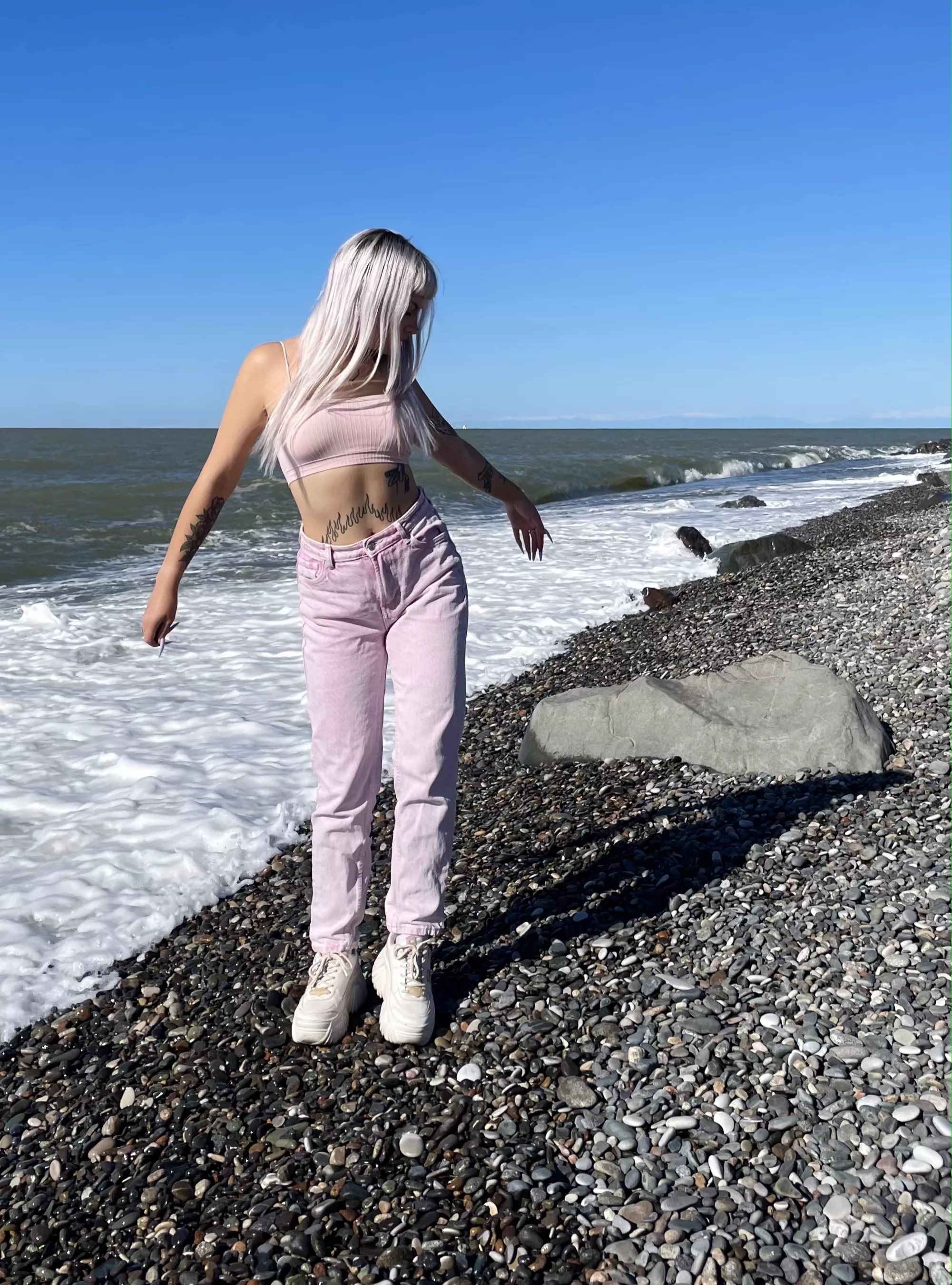 Gonna pee these pink jeans...